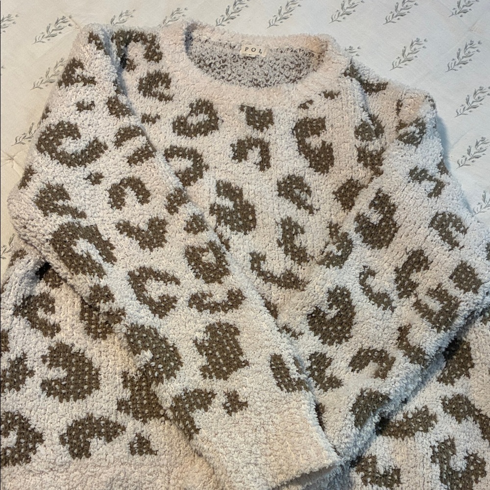 POL Cream and army green Leopard Sweater